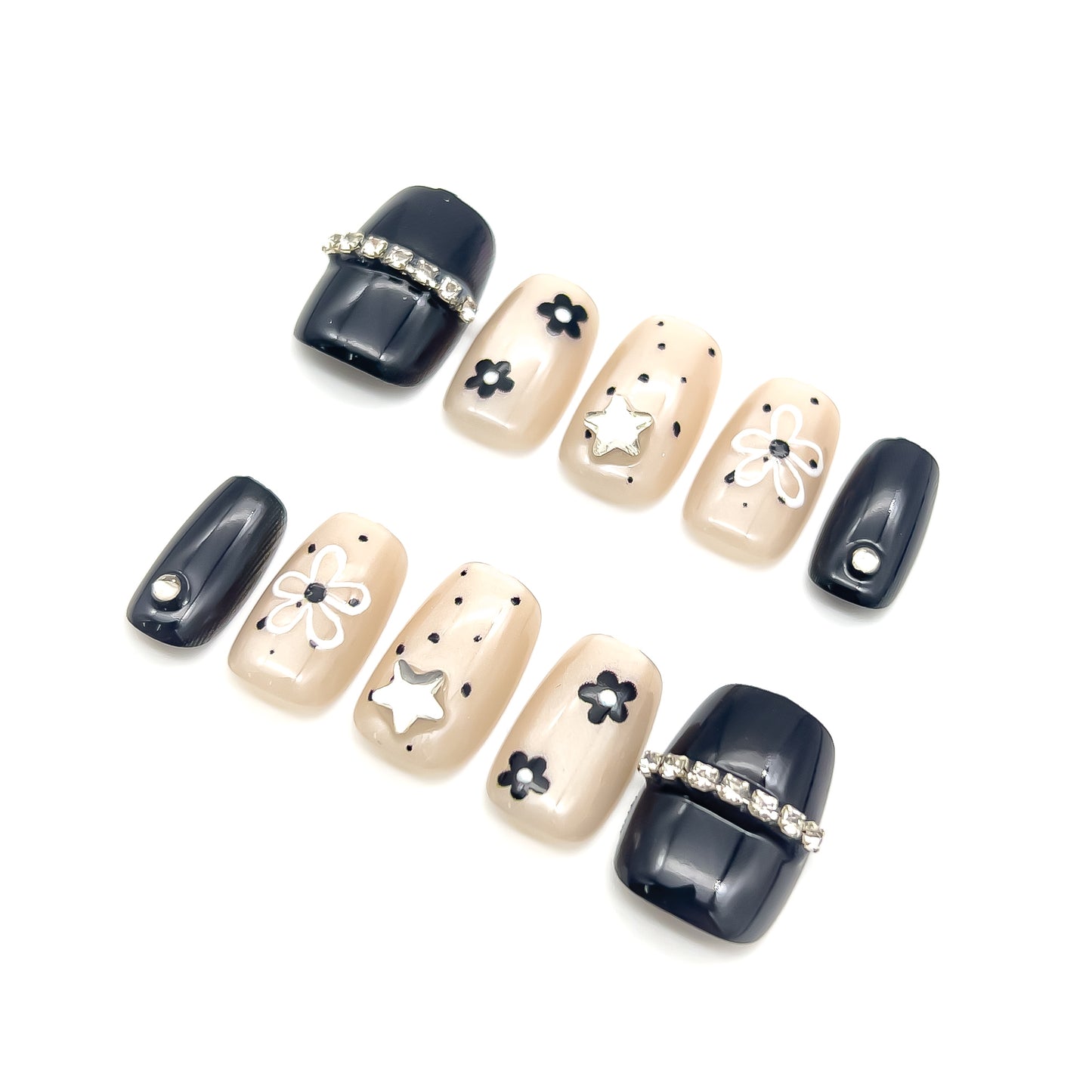 ガーリーネイルチップ【モノトーンフラワードットネイル】