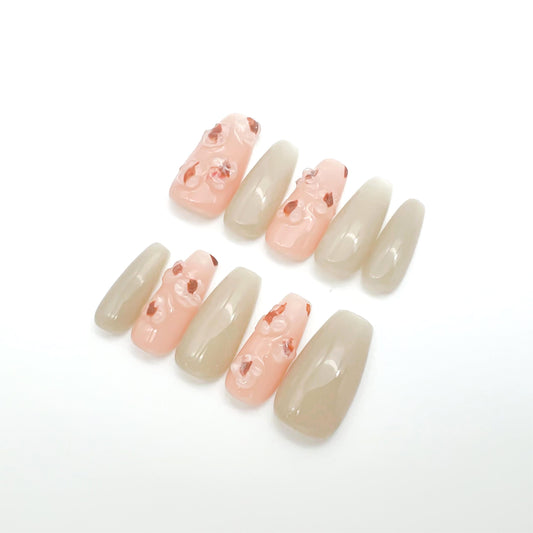 【NEW】ナチュラルネイルチップ 【上品カラーのぷっくりニュアンスネイル】